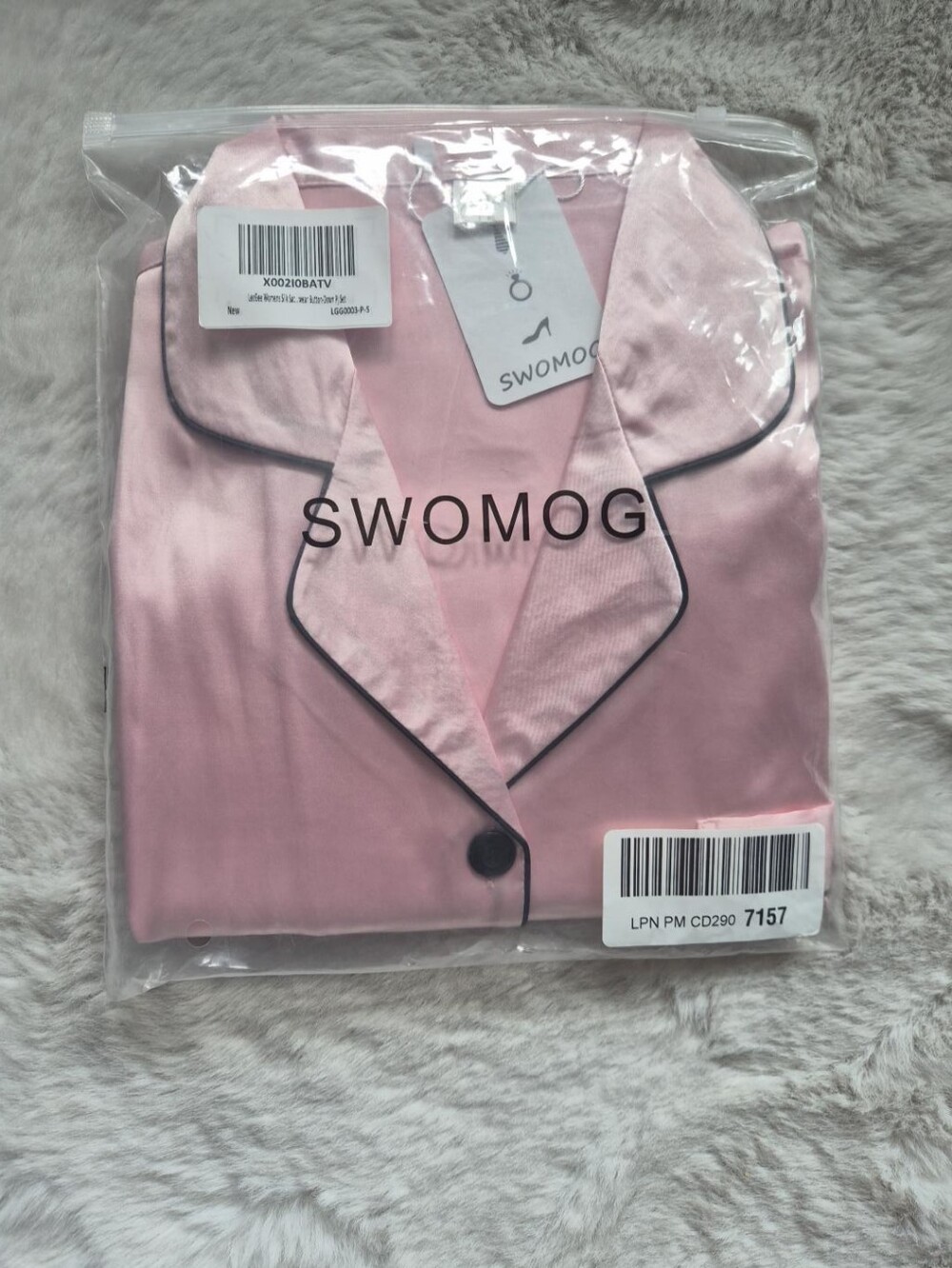 NWT SWOMOG Pink Satin Pajama Set Black Piping Button Down